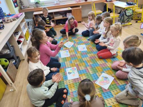 e5cb7584-724a-43e0-a446-43e2589a5bba